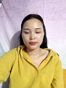 Lili lovely online show from 10.05.25