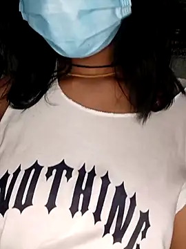 Snapshot of emali_baba chatting on 11.30.25 emali baba online show from 11.30.25