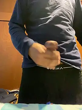 Snapshot of zzagreo chatting on 09.30.25 zzagreo online show from 09.30.25