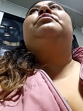 curvy diva  online show from 11.17.25