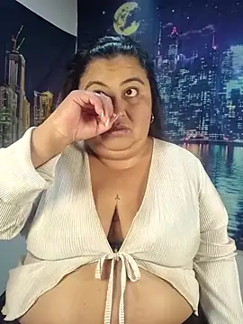 curvy diva  online show from 04.20.26