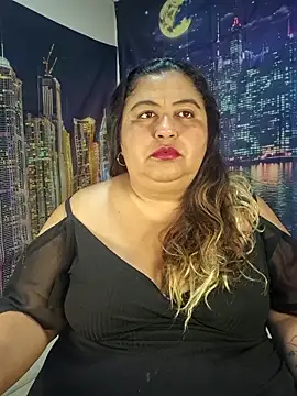 curvy diva  online show from 04.27.26