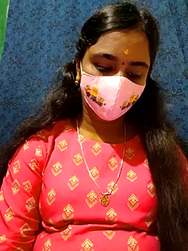 mini-queen online show from 10.17.25