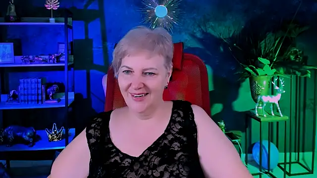 MaryMogan online show from 11.25.25