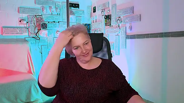 MaryMogan online show from 11.26.25