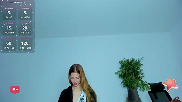 Snapshot of Emilywillis8 chatting on 09.19.25 Emilywillis8 online show from 09.19.25