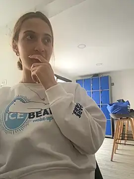 Snapshot of Emilywillis8 chatting on 10.18.25 Emilywillis8 online show from 10.18.25