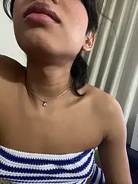 VeronicaSaenzx online show from 12.16.25