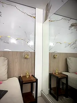 emily browne online show from 10.10.25