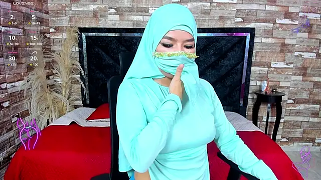 Amal Bakir online show from 11.28.25