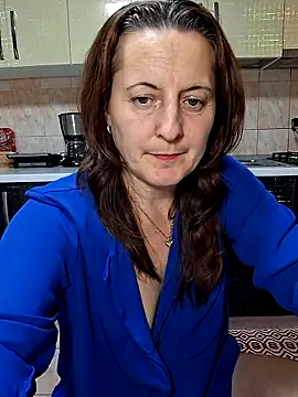 Fluturas2 online show from 11.15.25