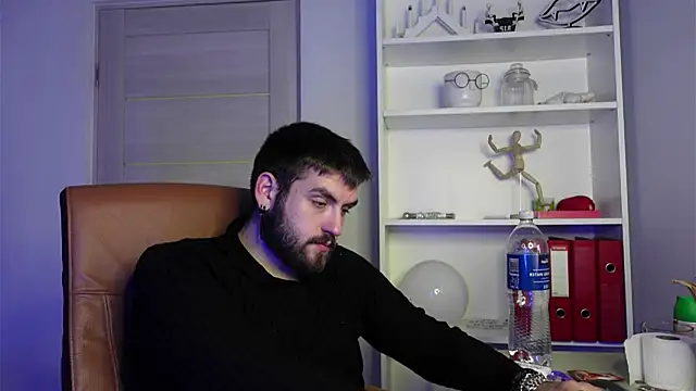 Snapshot of Mike_Platano chatting on 10.09.25 Mike Platano online show from 10.09.25