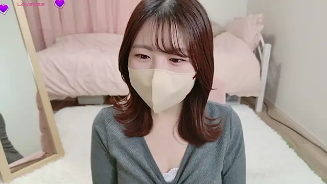 Snapshot of Haru_chiii chatting on 02.22.26 Haru chiii online show from 02.22.26