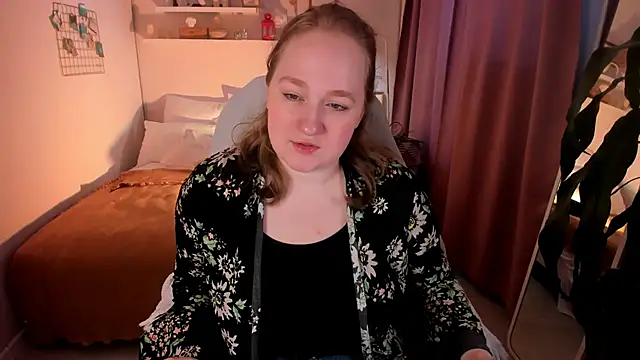 Snapshot of Kitty_Rest_ chatting on 05.08.26 Kitty Rest online show from 05.08.26