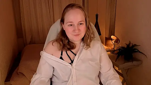 Snapshot of Kitty_Rest_ chatting on 05.18.26 Kitty Rest online show from 05.18.26