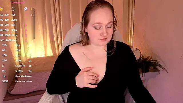 Snapshot of Kitty_Rest_ chatting on 05.29.26 Kitty Rest online show from 05.29.26