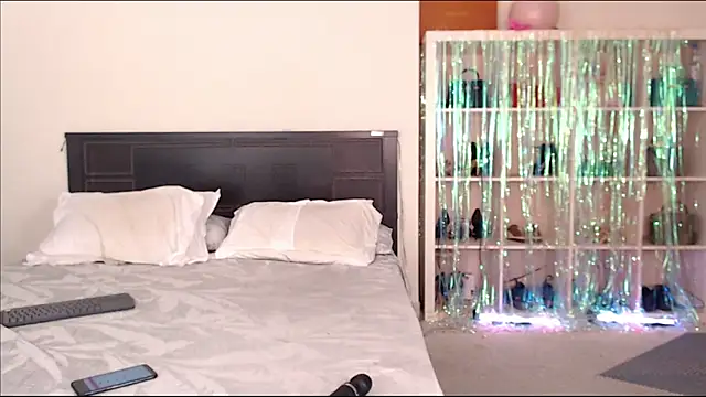 k4kendraxxx online show from 12.15.25