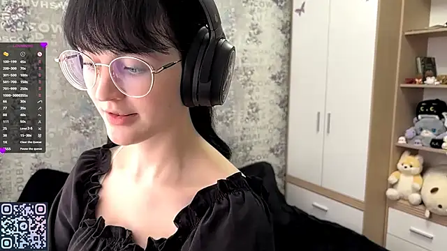 FakeLamb online show from 09.25.25