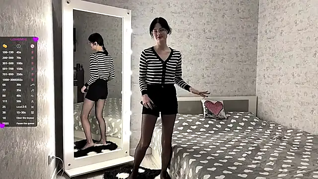 FakeLamb online show from 10.07.25