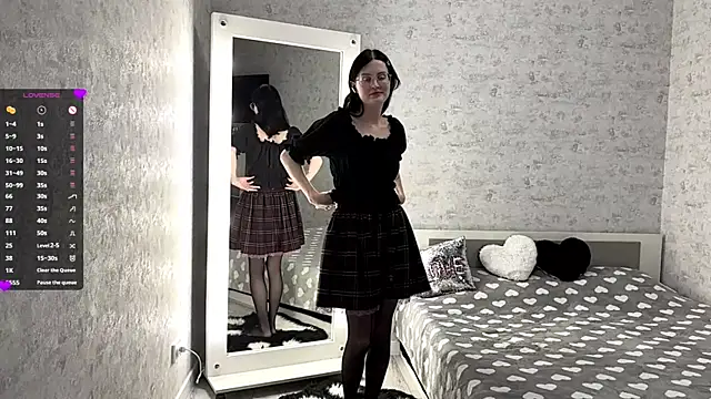 FakeLamb online show from 10.13.25