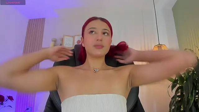 Cristalfoxy  online show from 01.13.26