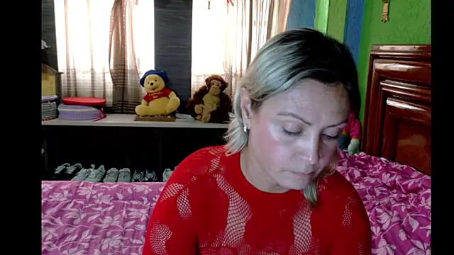  Charlize theron  online show from 04.21.26