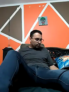 Snapshot of Jharicio-89 chatting on 10.08.25 Jharicio-89 online show from 10.08.25