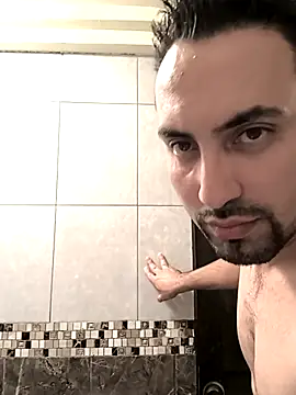 Snapshot of Jharicio-89 chatting on 10.28.25 Jharicio-89 online show from 10.28.25