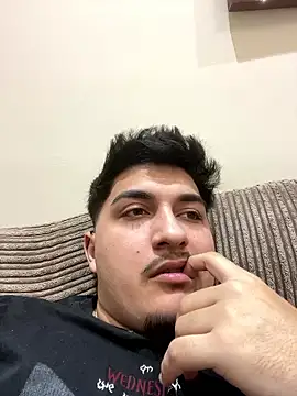 Snapshot of mixedcouplee69 chatting on 01.17.26 mixedcouplee69 online show from 01.17.26