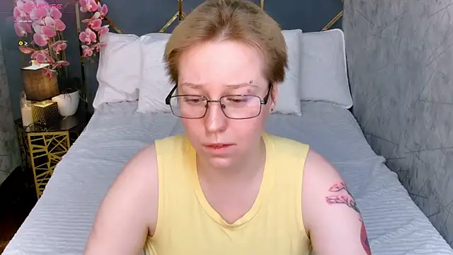 AlexandraGreen online show from 03.05.26