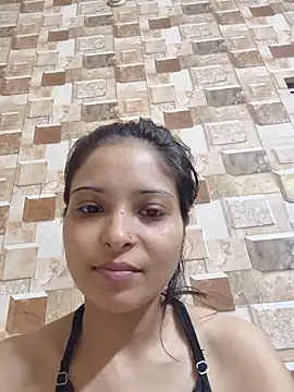 Snapshot of QUEEN-ADITI chatting on 11.20.25 QUEEN-ADITI online show from 11.20.25