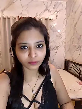 Snapshot of QUEEN-ADITI chatting on 03.05.26 QUEEN-ADITI online show from 03.05.26