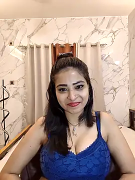Snapshot of QUEEN-ADITI chatting on 03.08.26 QUEEN-ADITI online show from 03.08.26