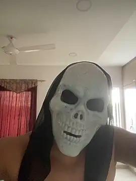 Snapshot of Camilo210520 chatting on 10.16.25 Camilo210520 online show from 10.16.25