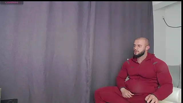 Snapshot of RickyMiami1 chatting on 11.02.25 RickyMiami1 online show from 11.02.25