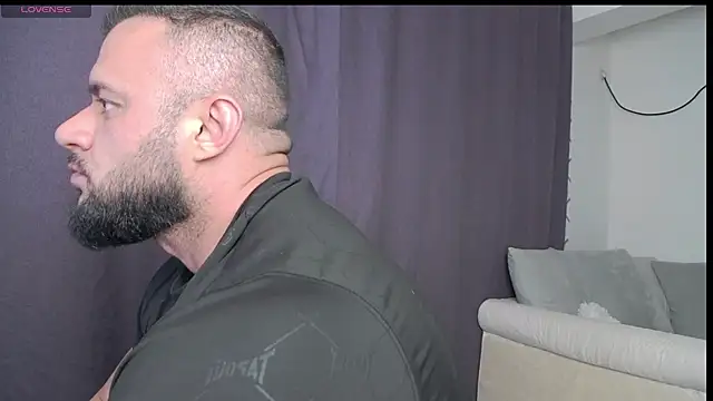 RickyMiami1 online show from 04.28.26