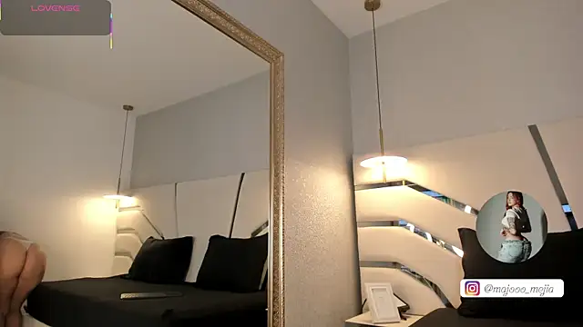 Julieth Rojas online show from 09.30.25