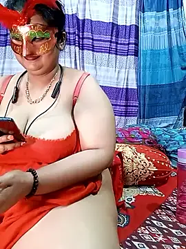 Tanisha-Chy online show from 04.22.26