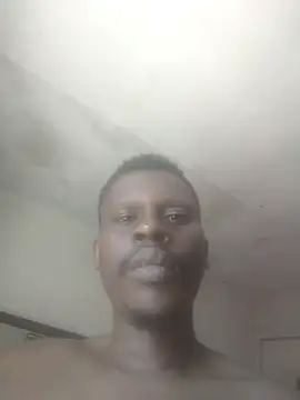 Snapshot of FANTASYROOM23 chatting on 09.29.25 FANTASYROOM23 online show from 09.29.25