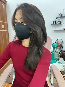 Snapshot of Mochi21 chatting on 11.25.25 Mochi21 online show from 11.25.25