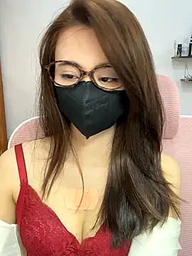 Snapshot of Mochi21 chatting on 12.02.25 Mochi21 online show from 12.02.25