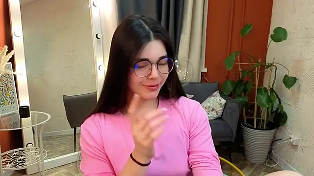 Albi Glow online show from 03.18.26