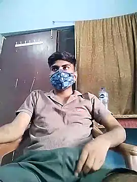 Snapshot of YourTarzan chatting on 09.29.25 YourTarzan online show from 09.29.25