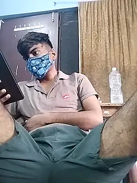 Snapshot of YourTarzan chatting on 10.03.25 YourTarzan online show from 10.03.25