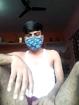 Snapshot of YourTarzan chatting on 10.26.25 YourTarzan online show from 10.26.25