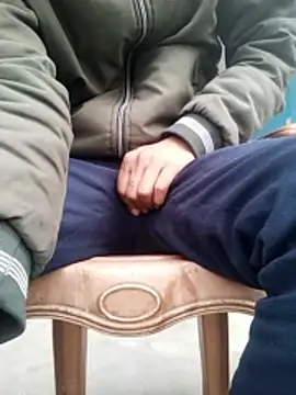 Snapshot of YourTarzan chatting on 01.09.26 YourTarzan online show from 01.09.26