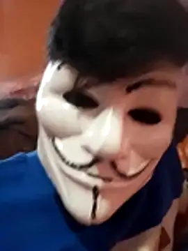 Snapshot of YourTarzan chatting on 01.16.26 YourTarzan online show from 01.16.26