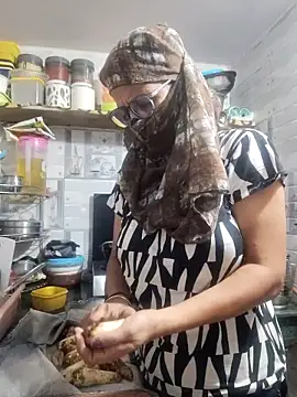 meenu bhabhi547 online show from 10.07.25