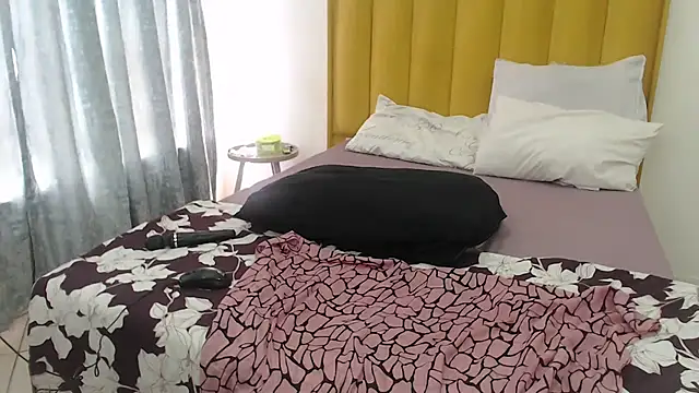 Bella 2025 online show from 10.13.25