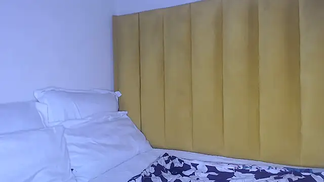 Snapshot of Bella_2025 chatting on 06.17.26 Bella 2025 online show from 06.17.26